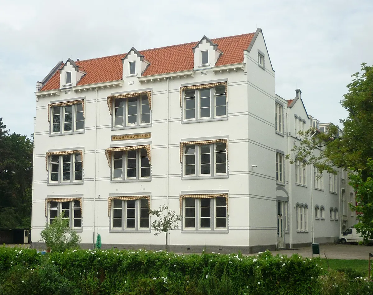 Haagsche Schoolvereeniging の Nassaulaan の校舎(NSL)